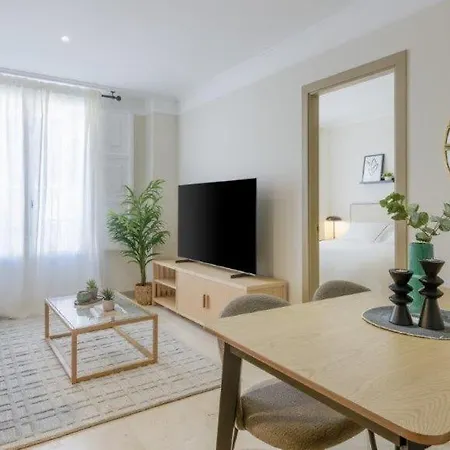 Atocha Exclusive Living Estilo Y Elegancia En El Corazon De La Capital * Madrid