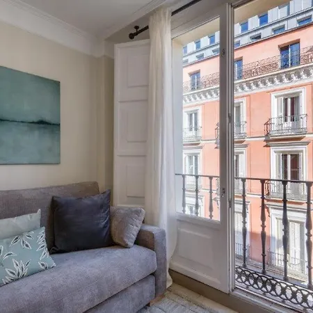 Atocha Exclusive Living Estilo Y Elegancia En El Corazon De La Capital Apartment Madrid