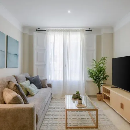 Atocha Exclusive Living Estilo Y Elegancia En El Corazon De La Capital Apartment Madrid