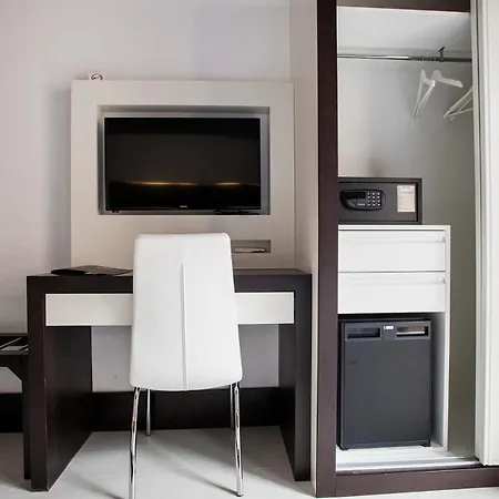 Alhambra Guest house 3*