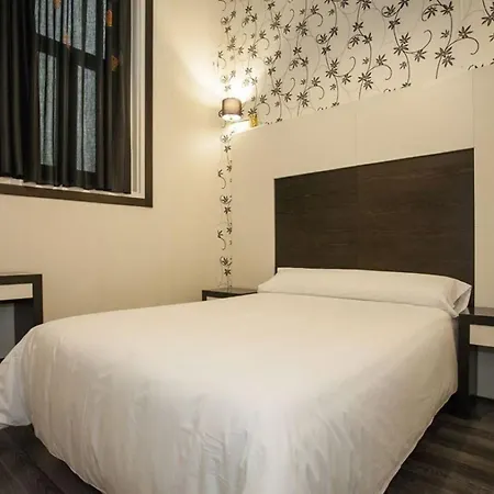 Guest house Alhambra 3*