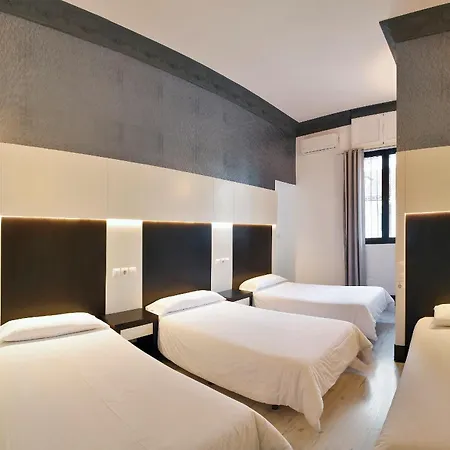 Guest house Alhambra 3*