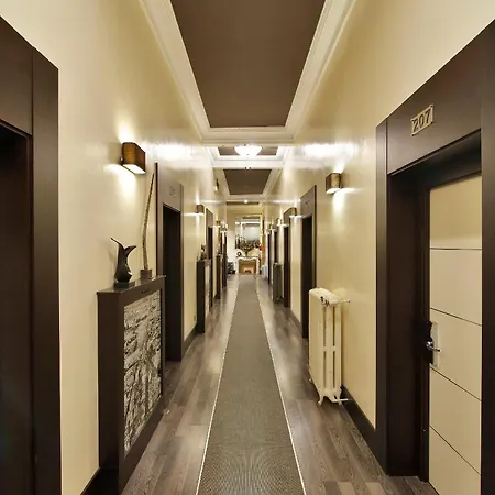 Alhambra 3* Madrid