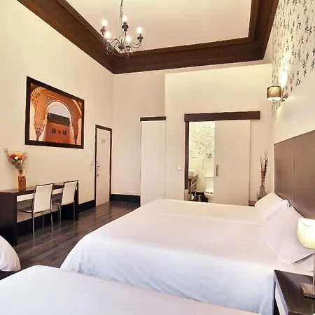 Alhambra 3*