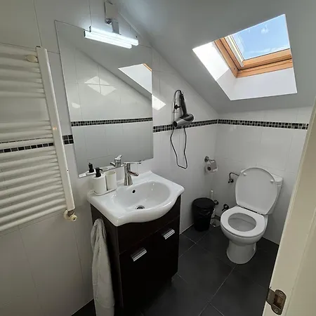 Onefam Hostal