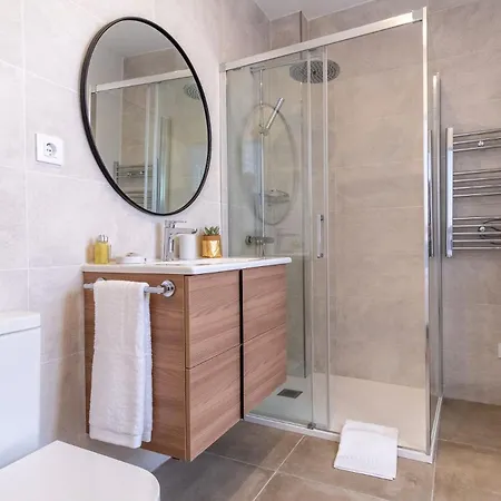Charming For 4 Steps Away From Mercado De San Miguel , Calle Mayor Iv *