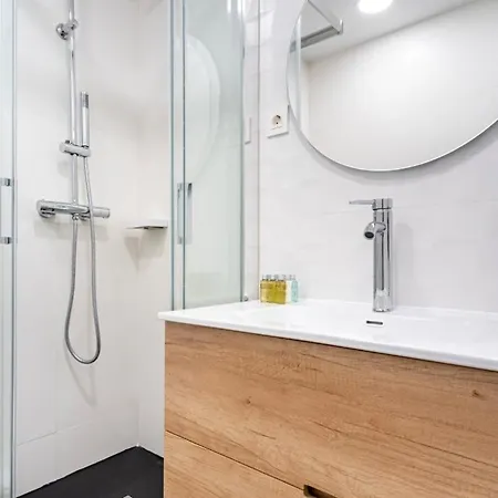 Apartment 3 Bedrooms 2 Bathrooms Furnished - Salamanca - Stylish - Mintystay Madrid