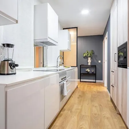 3 Bedrooms 2 Bathrooms Furnished - Salamanca - Stylish - Mintystay * Madrid