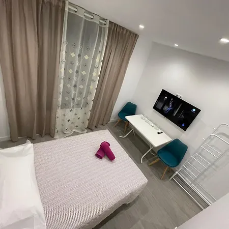 Estudios Nuevos Centro Guest house