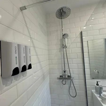 Apartment Dianthus House Madrid