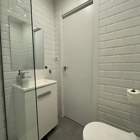 Dianthus House Apartment *