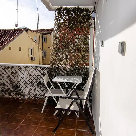 Apartment For Temporal Y Bonito Atico Con Terraza Val37