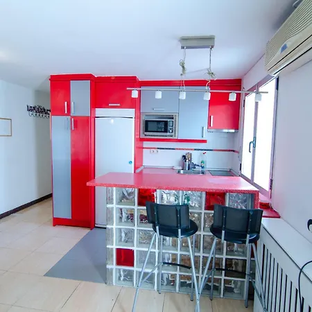 Apartment For Temporal Y Bonito Atico Con Terraza Val37 *
