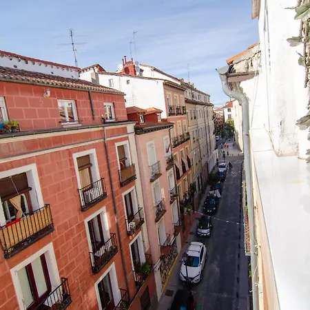 Apartment For Temporal Y Bonito Atico Con Terraza Val37