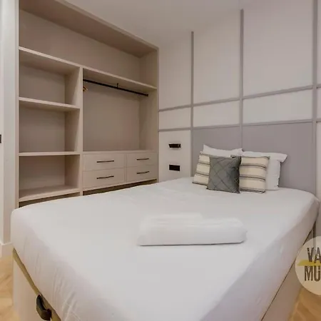 De Lujo En La Emblematica Calle Montera Apartamento *
