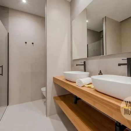 Apartamento De Lujo En La Emblematica Calle Montera *