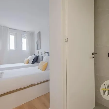 Deluxe Interior Design En La Plaza De Chueca Madrid