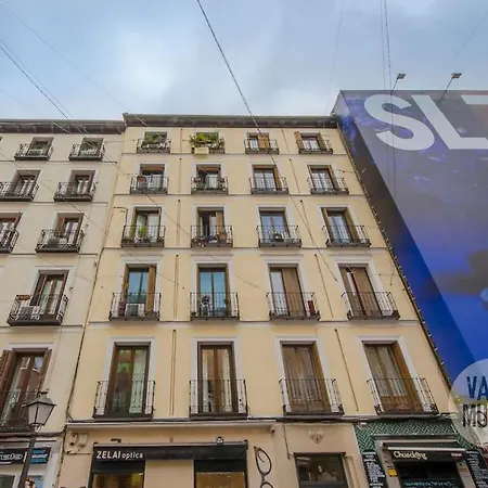 Apartment Deluxe Interior Design En La Plaza De Chueca