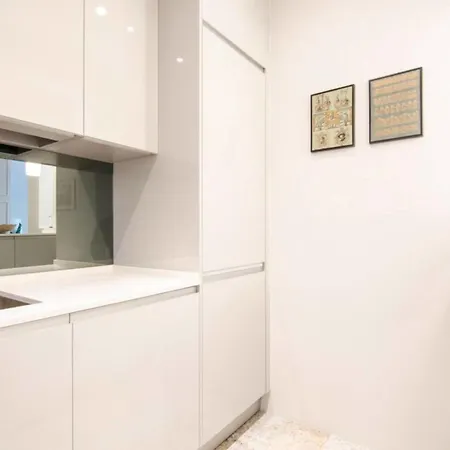 Davids Alojiamento Apartment Madrid