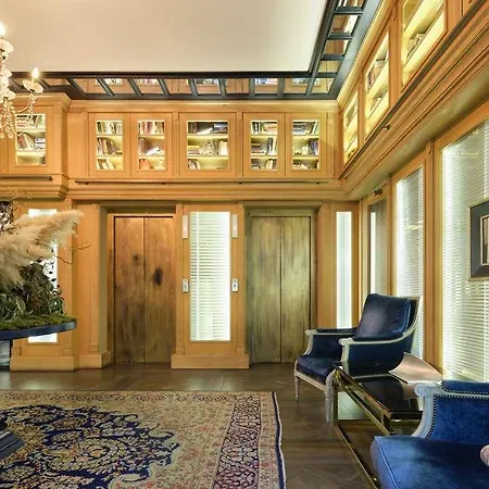 Only Boutique 4* Madrid