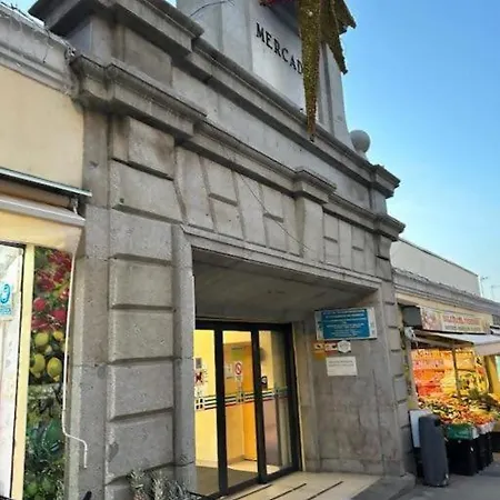 Market Martinez De La Riva I