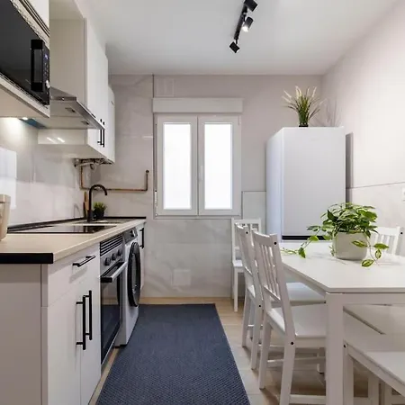 Apartment Piso Ideal Cerca Del Aeropuerto *