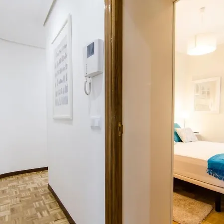 Apartamento Huertas, 58 *