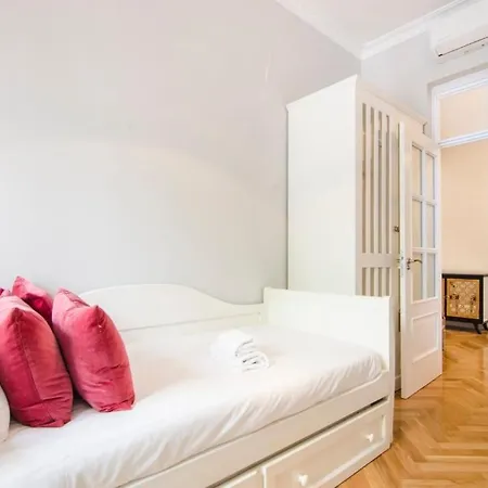 Minty - Atocha 4 Bd *