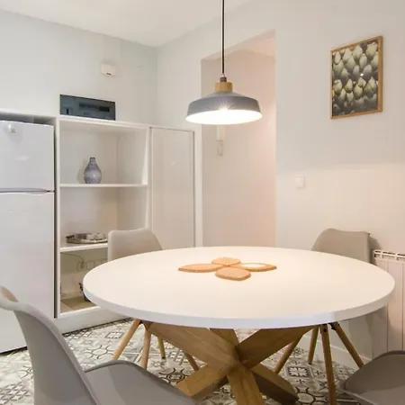 Personalized And Modern- 2 Bd 1bth- Opera Apartment Madrid