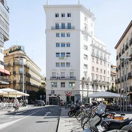 Apartment Personalized And Modern- 2 Bd 1bth- Opera Madrid