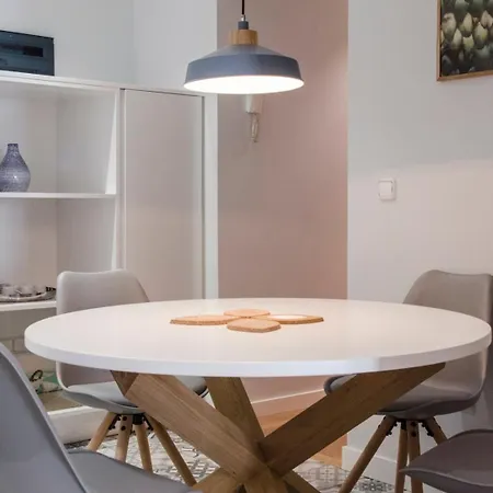 Personalized And Modern- 2 Bd 1bth- Opera Apartment Madrid
