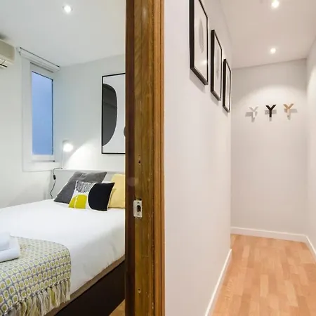 Apartment Personalized And Modern- 2 Bd 1bth- Opera Madrid