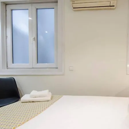 Personalized And Modern- 2 Bd 1bth- Opera Apartment Madrid