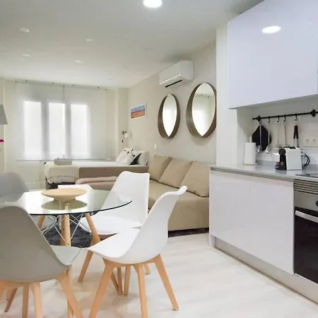 New And Cozy-studio-chueca Apartment