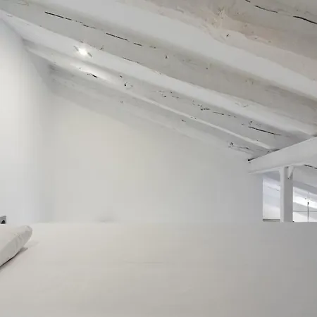 1 Bedroom 1 Bathroom Furnished - Sol - Bright Penthouse - Mintystay Apartment Madrid