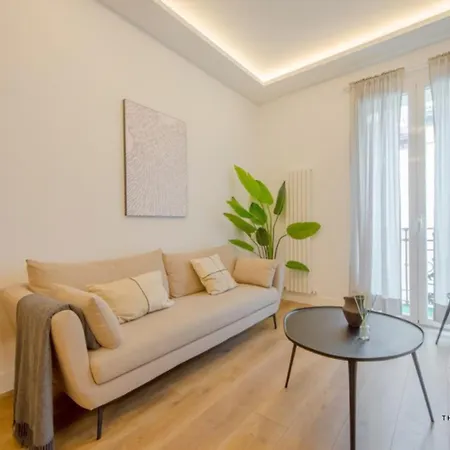 Apartamento Luxury 6pax En El Barrio De Las Letras * Madrid