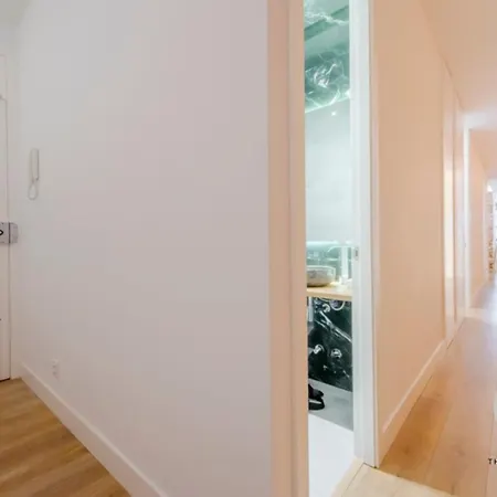 Apartamento Luxury 6pax En El Barrio De Las Letras Apartment