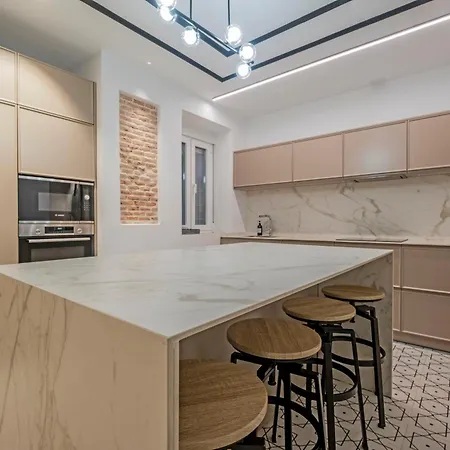 Espectacular Piso En En La Milla De Oro Madrid