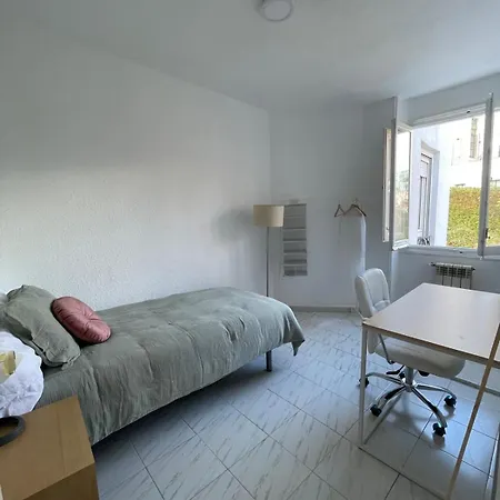 First Stop- Lope De Vega's Dream Coliving Guest house *