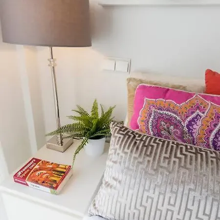 Cozy Cueca Cibeles Pta De Sol Gran Via Apartment