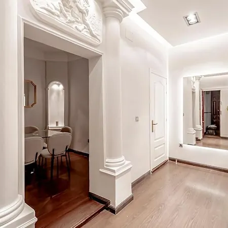 Vip Malasana 6 Pax Apartment