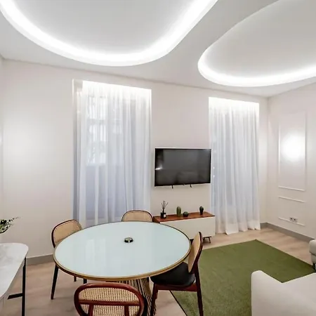 Vip Malasana 6 Pax Apartment