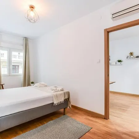 Moderno Apartamento Plaza Espana Mad * Madrid