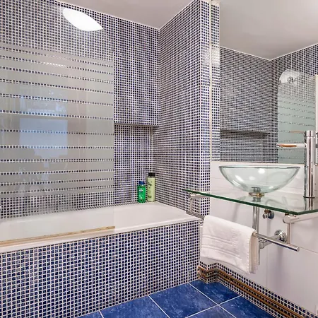 Apartment Renovado Duplex En El Pilar By Bebalmy
