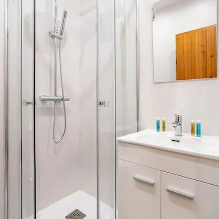 Apartment Spacious Modern Flat In The Centre Of - Infantas *