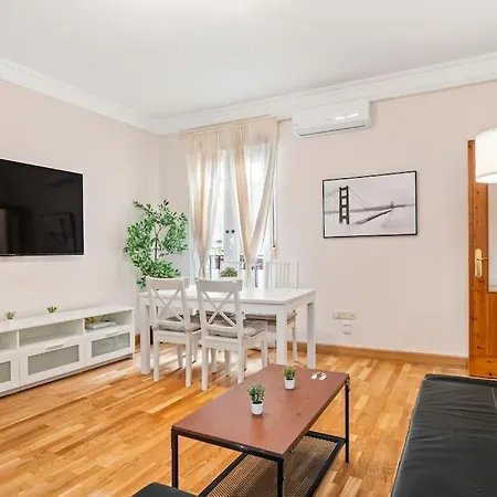 Apartment Spacious Modern Flat In The Centre Of - Infantas Madrid