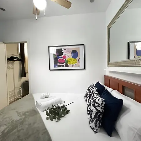 Charming Rio Manzanares Apartment *