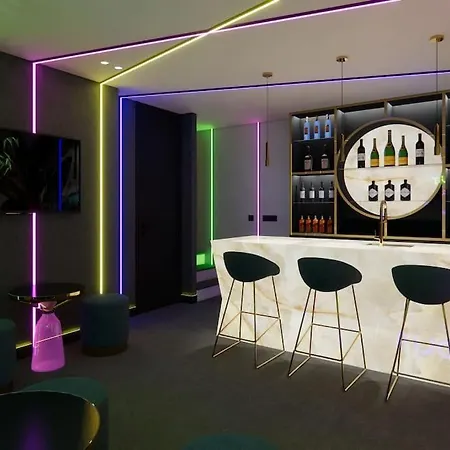 Fuencarral Living 7br 7bh * Madrid