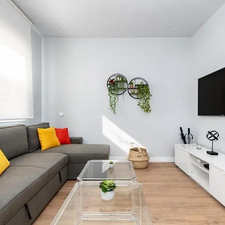 Apartment Bright Apartment- 1bd 1bth- Alonso Cano Madrid