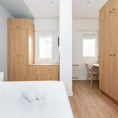 Bright Apartment- 1bd 1bth- Alonso Cano Apartment *